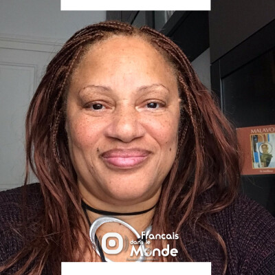 Danielle Capron-Stiller anime le groupe des Mange-Micro au sein de l'association FLAM Frankfort cover