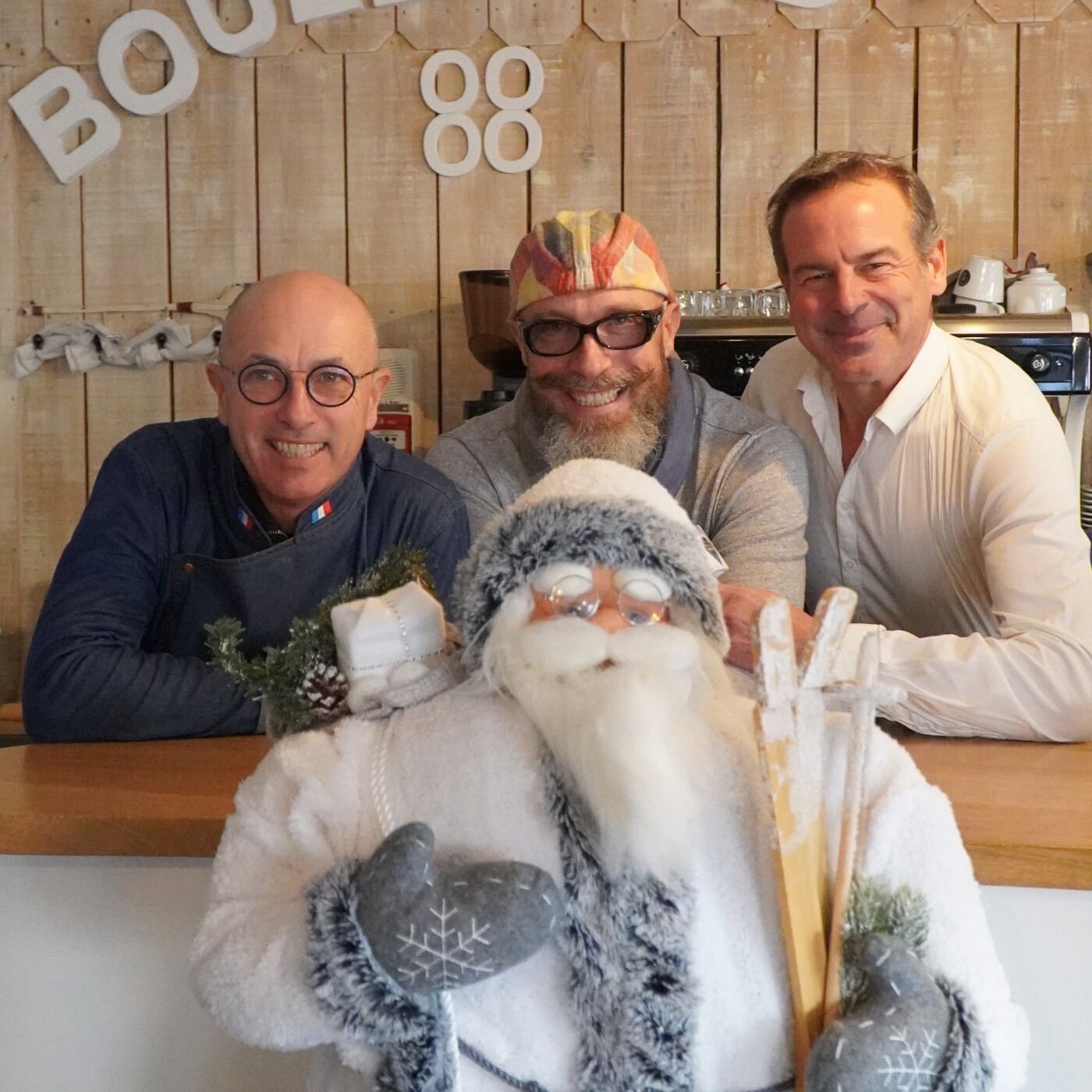 Christophe Paillaugue et le Chef Hervé Lestable nous dévoilent le menu qu'ils vous proposent pour la Saint-Sylvestre au Boulevard 88 episode artwork