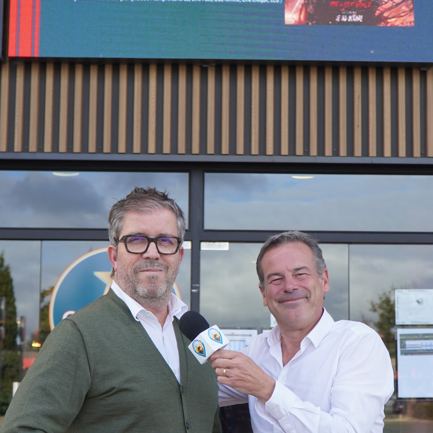 Patrick Gabet, le directeur de Grand Ecran La Teste et Arcachon nous présente les films à l'affiche et le film événement Mr Aznavour episode artwork