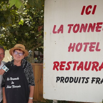 Miss Terroir nous présente les brunchs à La Tonnelle de Mios. Un producteur et le Maire Cédric Pain livrent leurs impressions cover