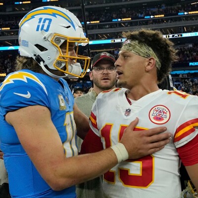 NFL: Chiefs no Brasil + destaques da tabela da NFL em 2025 (Podcast The Playoffs #248) cover