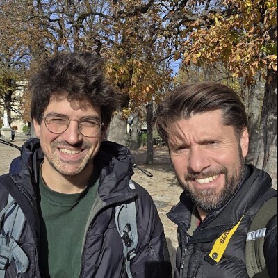 Ep. 43#Alexandre Dana : "Notre cerveau n'est pas capable de gérer l'équivalent de 18 journaux papier par jour" cover