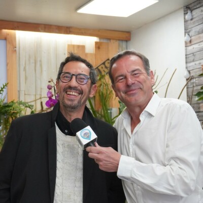 11 - Dominique Gratens nous présente ses compositions florales dans sa boutique Au delà des Fleurs et il nous explique tout ce qu'il recycle cover