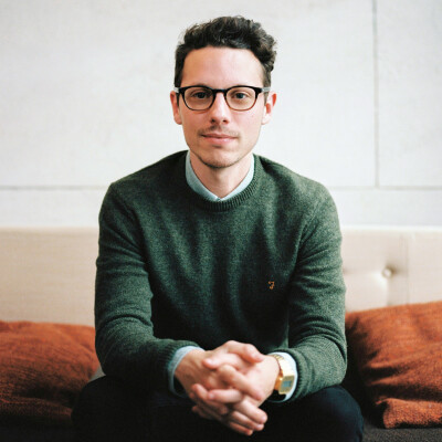 01 - Faut-il travailler gratuitement ? Avec Michaël Ferire cover