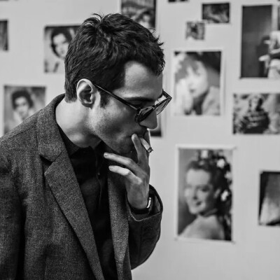 Il joue François Truffaut dans NOUVELLE VAGUE - Interview d'Adrien Rouyard cover