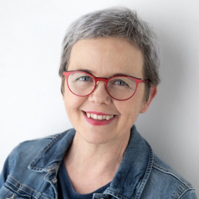 Prix du livre environnement 2025 :  Faire ressentir la richesse incroyable de ce qui nous entoure 🎤 Mathilda Masters - ENG cover