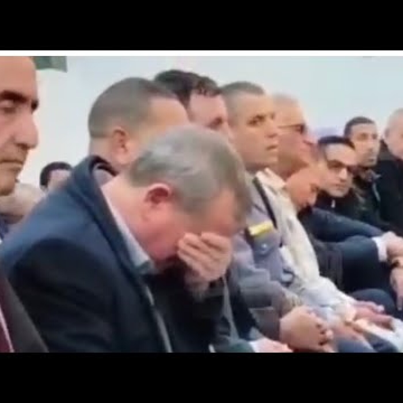 Il pleure dans une mosquée pour devenir SG du ministère de l’intérieur : l’hypocrisie à l’état pur ! episode artwork