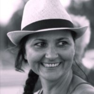 Bien gérer les relations avec les influenceurs avec notre invitée Stéfanie Fiori | L’Accélérateur #019 cover