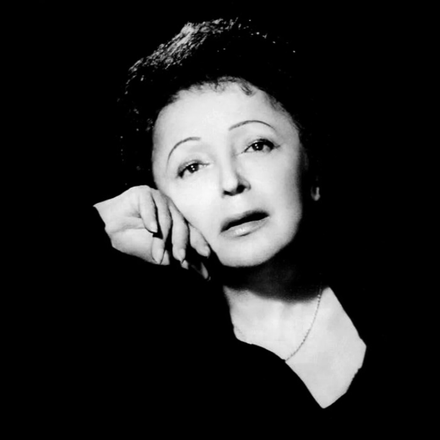 Épisode 8: "L'Intime universel ", Édith Piaf episode artwork