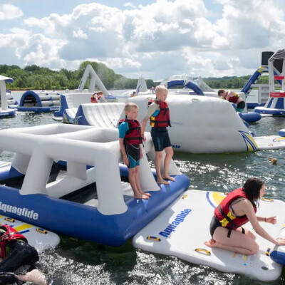 Au bord du lac de Monampteuil, découvrez Axo'Plage cover