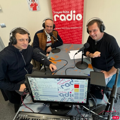 LE MAG CULTURE - La troupe Mill'Accords cover