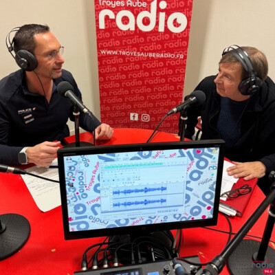 LA CHRONIQUE CITOYENNE - La laïcité cover