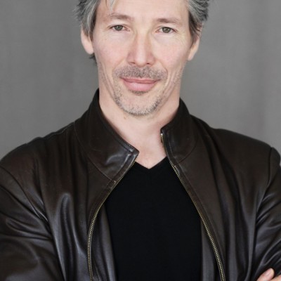 #5 Yves Richez - Docteur en Sémiologie, entrepreneur, chercheur et réalisateur cover