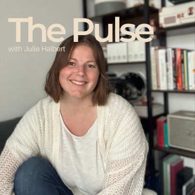 Career Minimalism vs. Maximalism: Which Path Fits You? cover