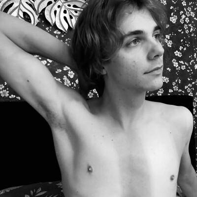 Episode 60 : Tom : "Un tournage d'une scène porno peut durer jusqu'à 5 heures" cover