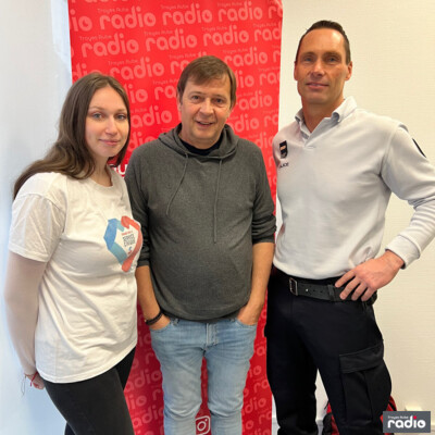 LA CHRONIQUE CITOYENNE - Le service civique cover