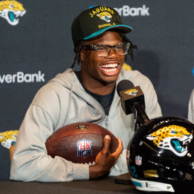 NFL: Destaques do Draft de 2025 + por que Shedeur Sanders caiu tanto? (Podcast The Playoffs #245) cover