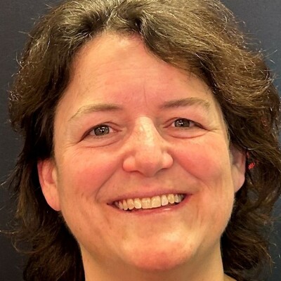 Marjorie Waefler présente le Service Pâques cover