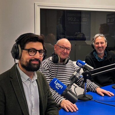 Spéciale Confrères Journalistes : Avec Antoine COMTE (France TV), Gérard ANGEL (Ex Les Potins d'Angèle) et Richard SCHITTLY (Le Monde) cover