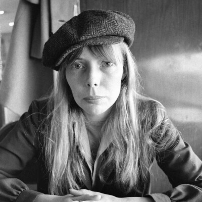 Joni Mitchell : Comment les années 70 ont métamorphosé sa musique cover