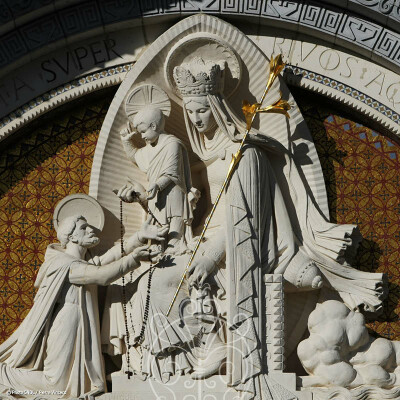 13 mai : Marie, Reine du très saint Rosaire - P. Vernaeckt cover