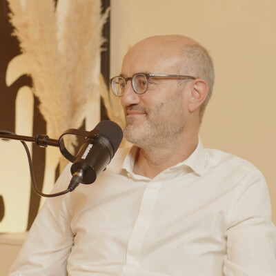 Recruter comme un investisseur : le capital humain, premier levier de valeur | avec Antoine Freysz, co-fondateur de Kerala cover