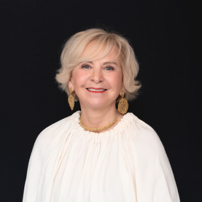 #149 Bénédicte Epinay, déléguée générale et CEO du Comité Colbert - Le luxe Made in France partout dans le monde cover