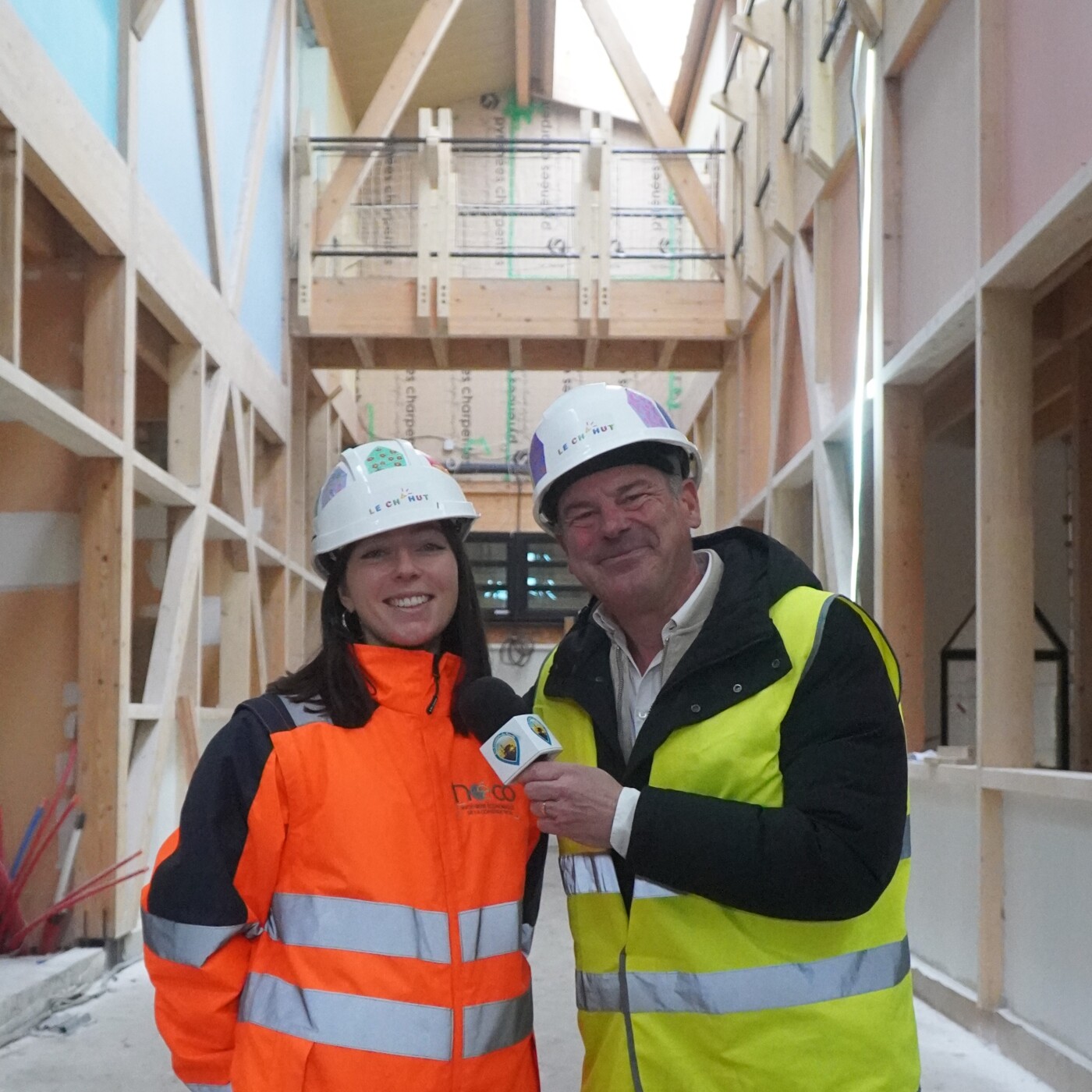 Depuis le Chantier du Chahut à Biganos, l'Architecte Pauline Guérin propose des visites gratuites et personnalisées de ce site ouvert à tous episode artwork