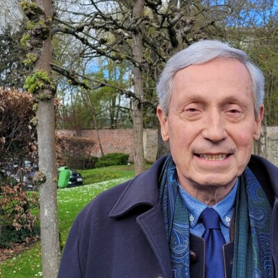 Philippe van Meerbeeck: « Pour les adolescents, l’amitié passe avant l’amour » cover