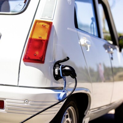 Rétrofit : où en est la transformation des voitures thermiques en électriques ? cover