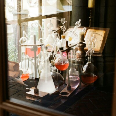 Anatomie d'un parfum : Comprendre l'extraction cover