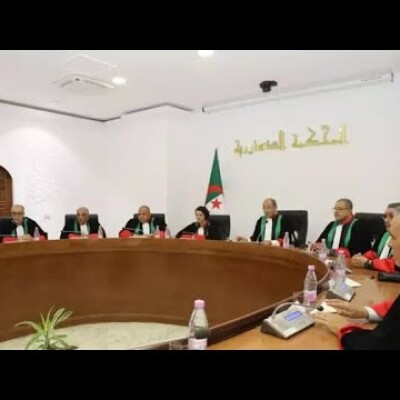 Algérie : 12 magiciens, 11,2 millions de votants et 2,6 millions de voix pour Tebboune en…4 jours cover