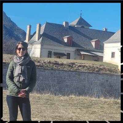 Raconte ta ville ou ton village par Laura Giraud Épisode 13 A la découverte de Mont Dauphin cover