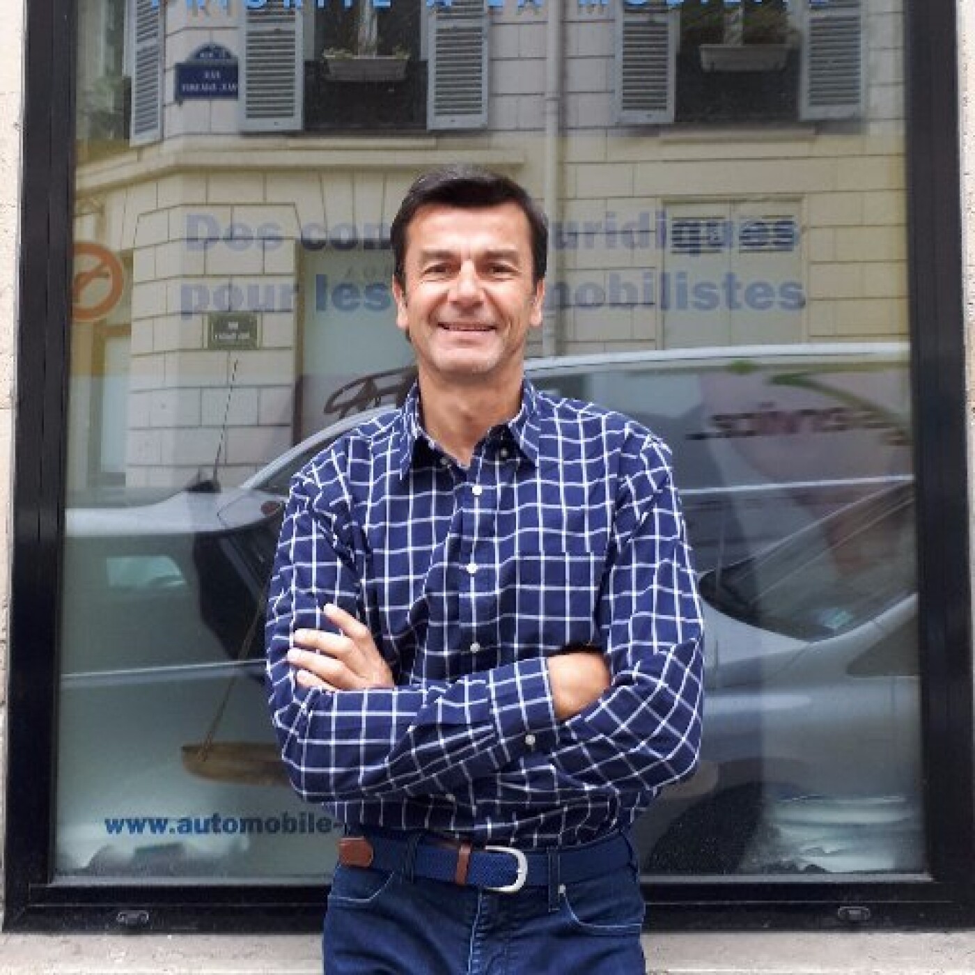 LIVE : Yves CARRA sur les routes des vacances, en voiture électrique episode artwork