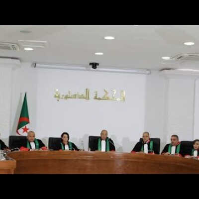 Algérie : 12 juges, 4 jours et le nombre de votants de 5,6 millions à... 11,2 millions de personnes cover
