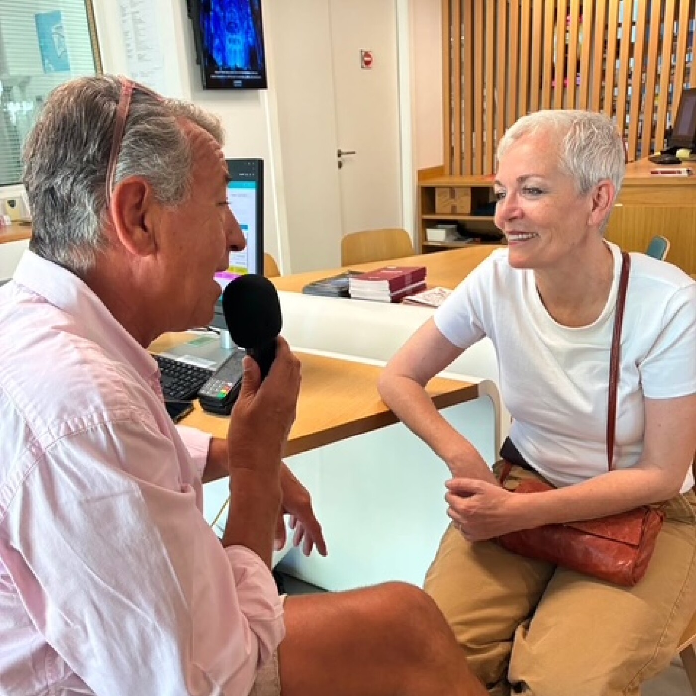 Interview de Janick Tanguy à l'office de tourisme de bayonne le 11 juillet episode artwork