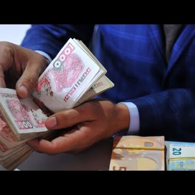 Il représente 7 fois plus que les réserves bancaires : la dangereuse explosion du cash en Algérie   cover
