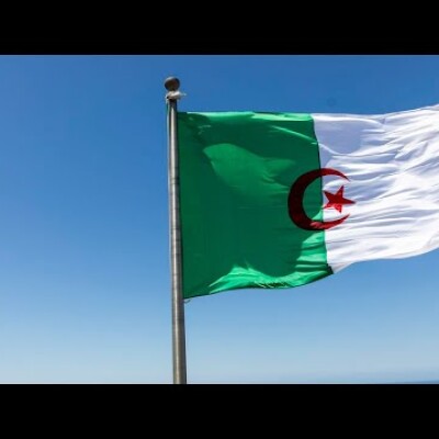 Bouteflika, Gaid Salah, Tebboune ou Chengriha : pourquoi l’Algérie peine à changer et se développer cover