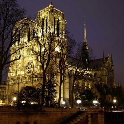 2026.05.15 Paris, Notre Dame | Radio Frequenza Nostra