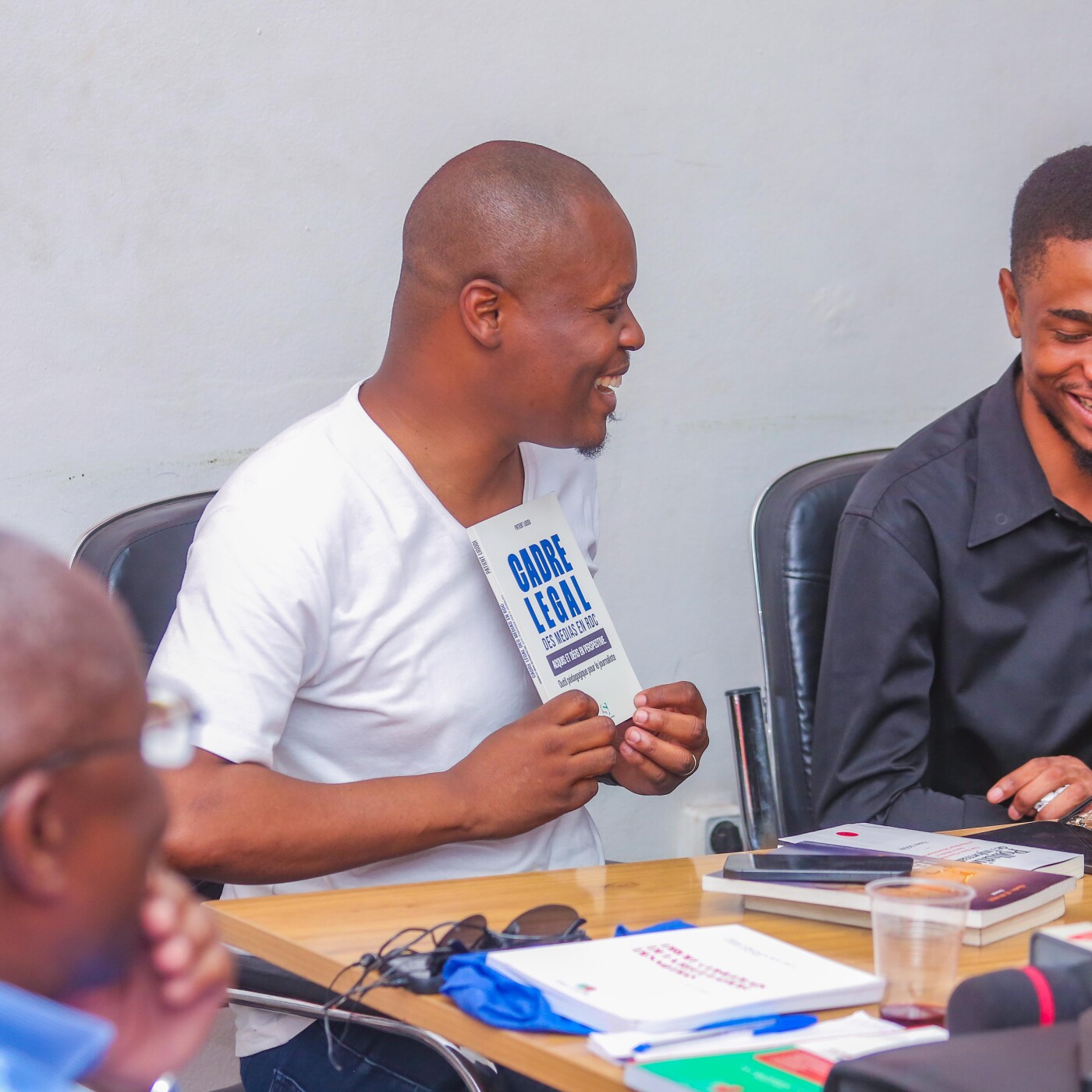 MediaLex, S1 Ep. 1 : Les coulisses du statut de journaliste en RDC, qui peut se dire professionnel ? episode artwork