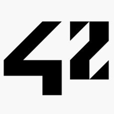 L'école 42 de Xavier Niel entre innovation et subventions cover