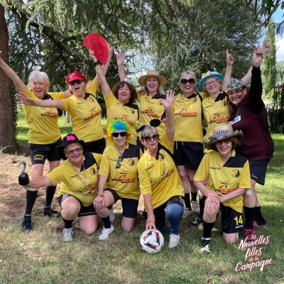 Rediff//Les Reines du Foot : sport, solidarité et fierté féminine en Périgord Noir. cover