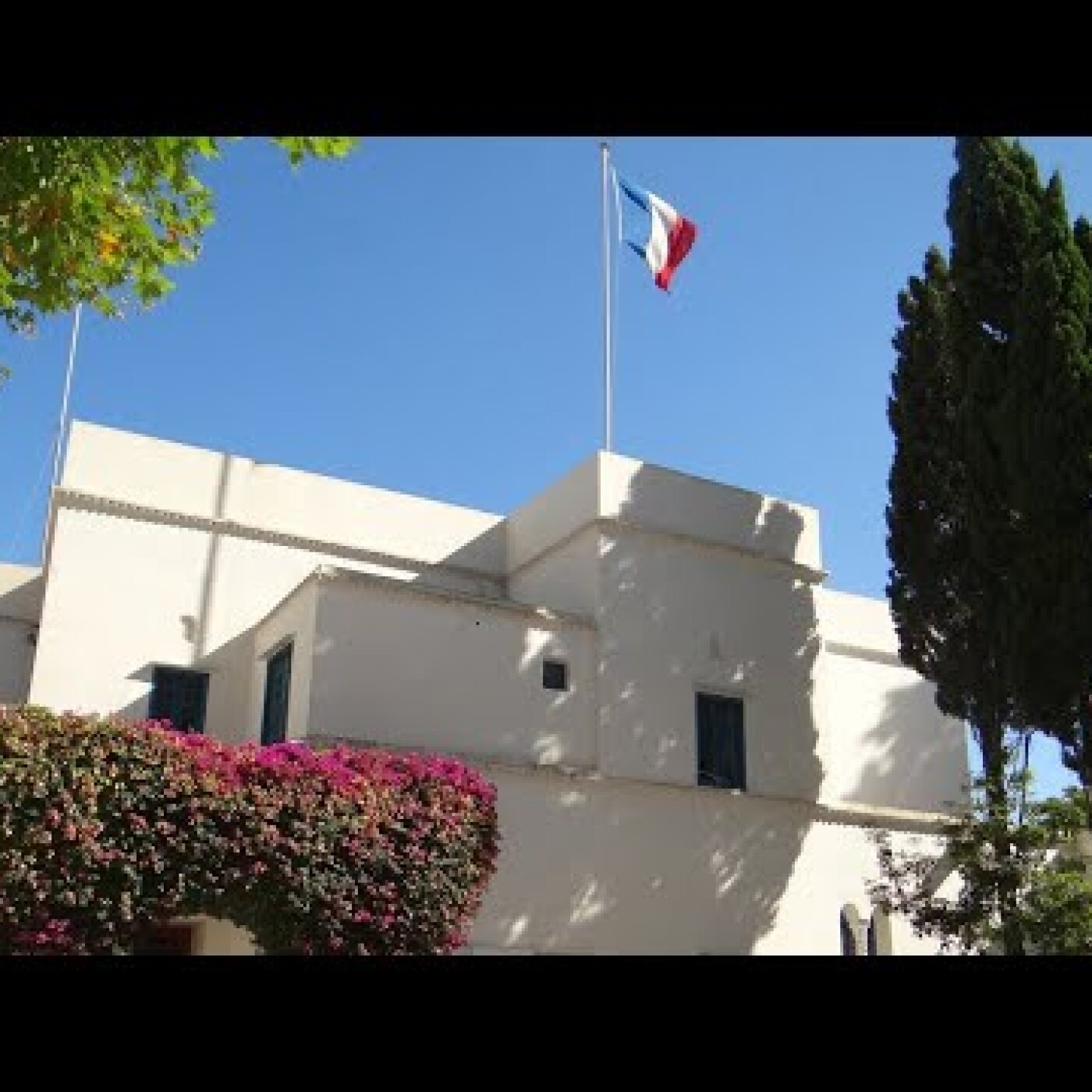 La France refuse de payer des loyers et estiment que des biens en Algérie lui appartiennent episode artwork