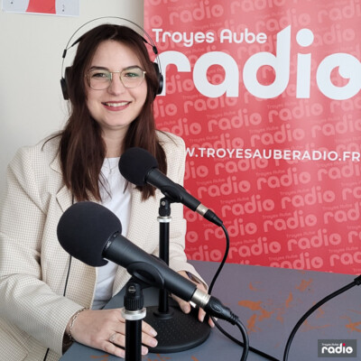 COUP DE POUCE - Avec Lorène Vautier de l'Agence Ellipse cover