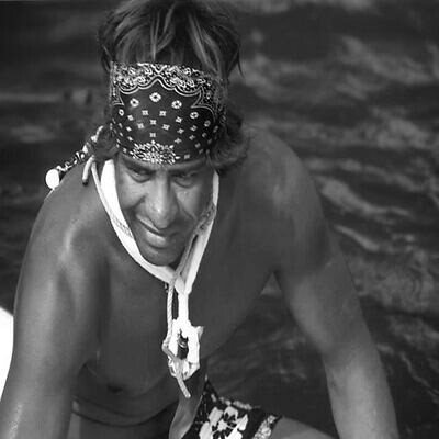Histoire Vraie Méconnue (HVM) – ÉPISODE 25 : Eddie Aikau Le surfeur qui a sacrifié sa vie pour sauver son équipage cover