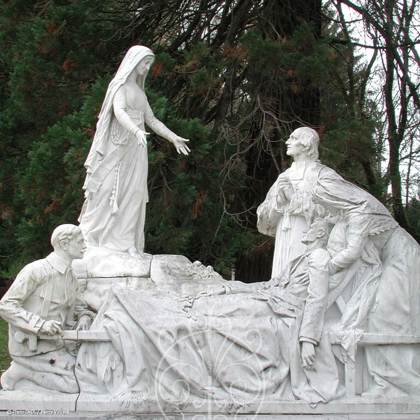 Vivre le mois de Marie avec le Sanctuaire de Lourdes
