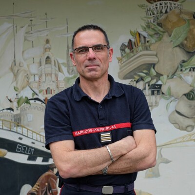 # 16 Les 300 ans des pompiers de Nantes cover