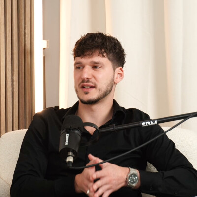 🌍 À seulement 21 ans, Adrien a traversé toute l’Amérique du Sud en stop, en partant d’Ushuaïa jusqu’à la Colombie. - (Ex.2 - Adrien Coimbra cover
