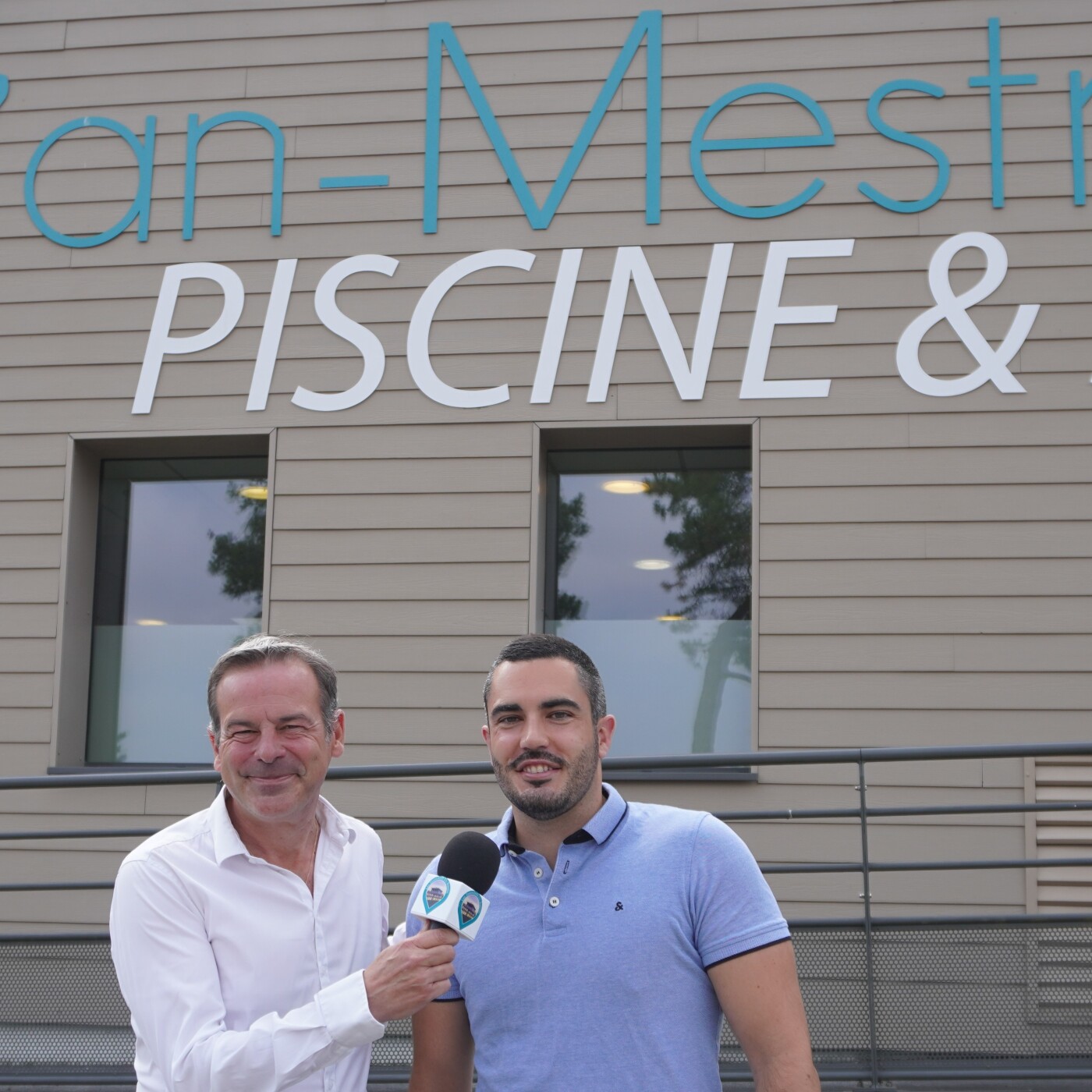 David Saurat, le directeur de la Piscine & Spa de Gujan-Mestras nous présente toutes les activités et cours qui y sont proposés episode artwork