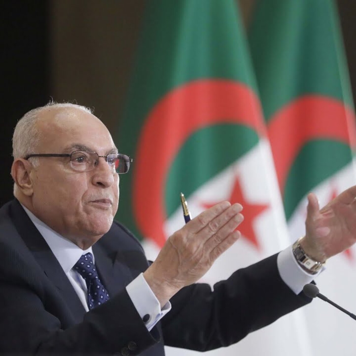 Ahmed Attaf, le dirigeant dont Tebboune doit se débarrasser en toute urgence episode artwork